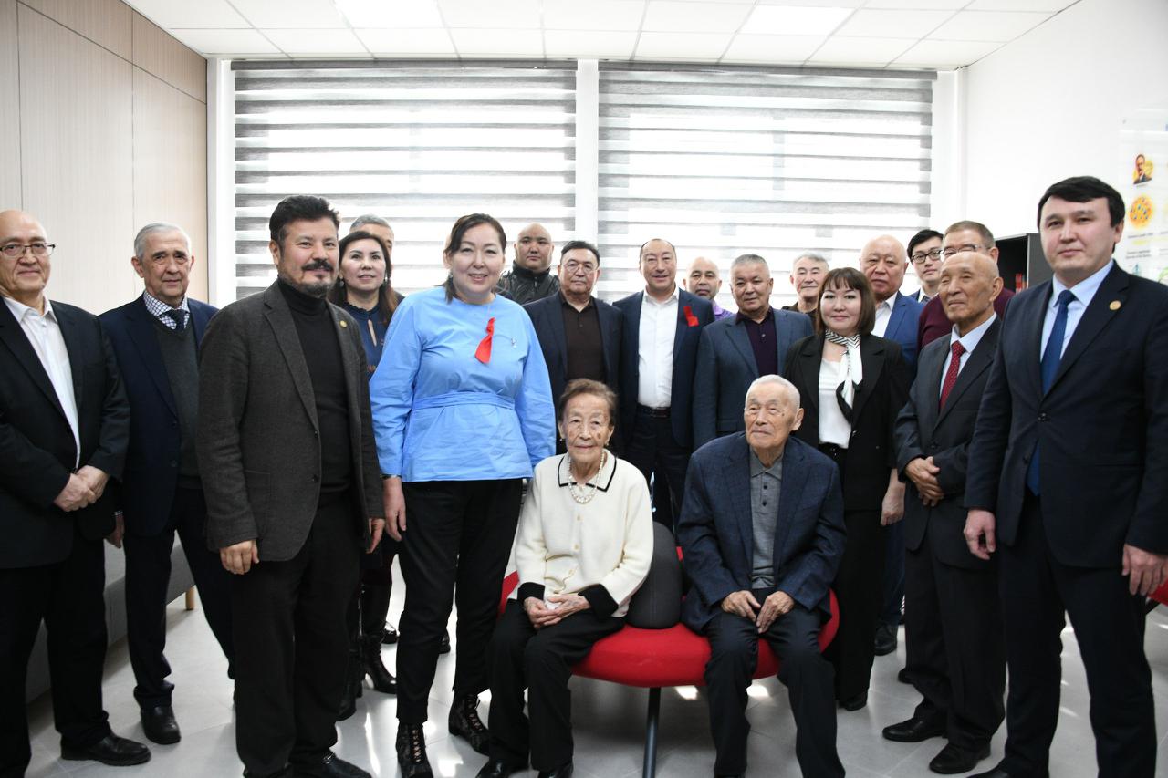 Ұстазға құрмет: профессор Жұманов К. Б. дәріс залы және оқу зертханасы ашылды